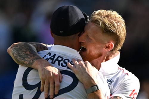 Ashes: 19 wickets tumble on opening day as Australia trail by 49 runs