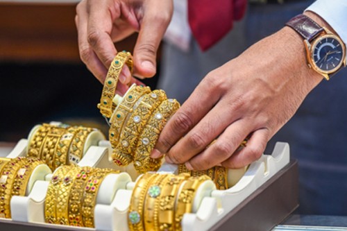 Gold dips 1.82 pc during week amidst macroeconomic volatility, soft US CPI data