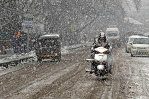 Widespread snowfall forecast in J&K, MeT issues advisory