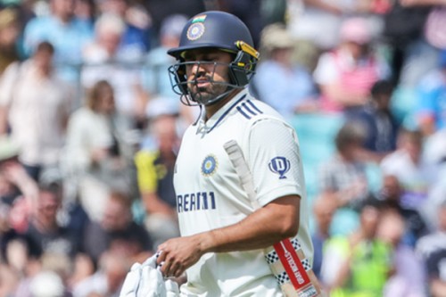 Nair didn't perform well in so many games, was very lucky to make a comeback, says Mishra