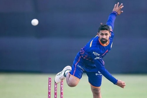 IPL 2025: MI sign Raghu Sharma as Vignesh Puthur's replacement for the rest of season