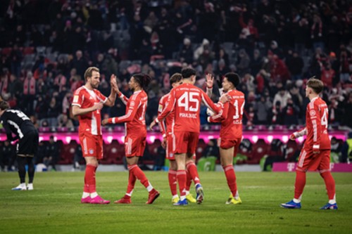 Bayern rout Wolfsburg to tighten grip on Bundesliga summit