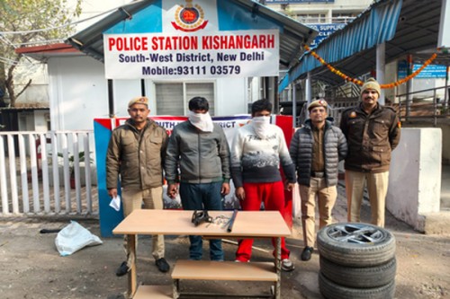Two notorious thieves arrested in alloy wheel theft cases in Delhi