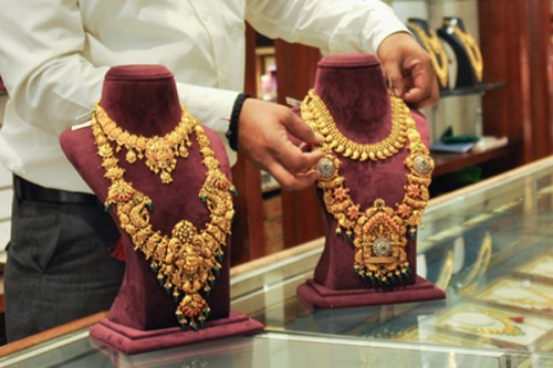 Gold and silver prices dip amid profit booking as US dollar gains