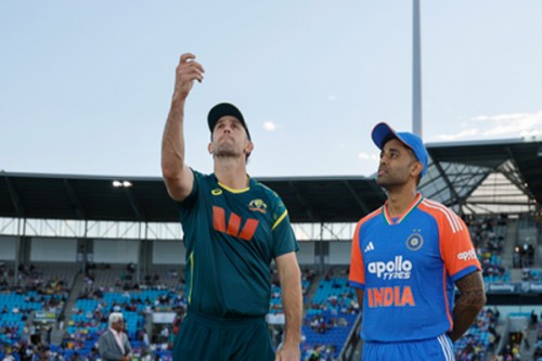 3rd T20I: Jitesh, Arshdeep & Washington come in as India opt to bowl first against Australia