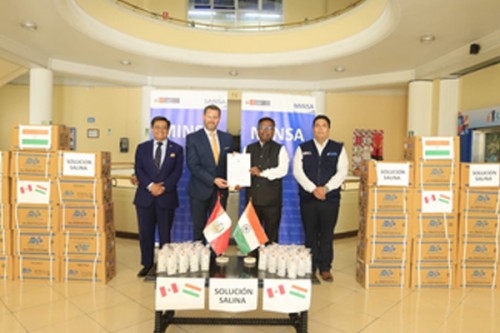 Solidarity with Global South: India delivers 250,000 saline bottles to Peru
