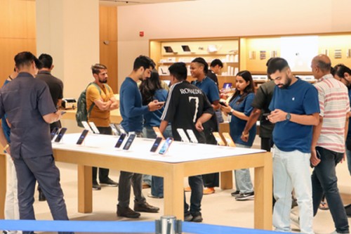 Apple eyes $4 trillion market valuation amid robust iPhone 17 series sales