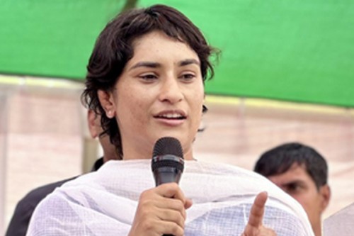 Vinesh accuses WFI of creating hurdle in her comeback, federation responds