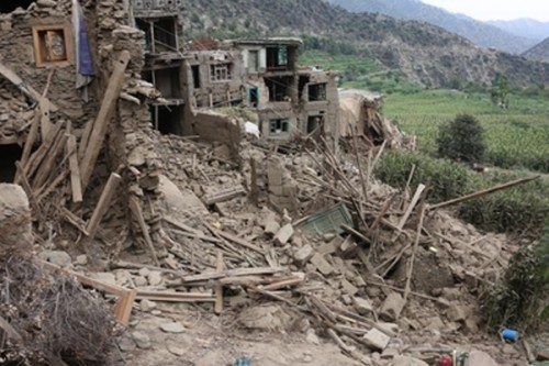 Powerful earthquake hits Afghanistan killing 7, over 100 injured