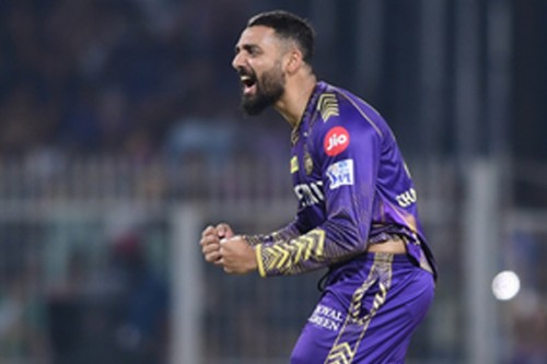 If I were with KKR, I'd ask for a spin-friendly Eden pitch for Varun & Narine: Faf