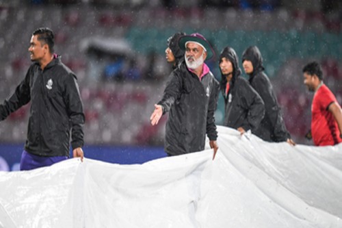 Women's WC: Rain delays toss and start of play in India v South Africa final