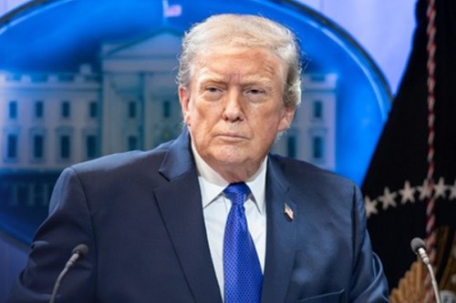 US to blockade ships entering or exiting Iranian ports after talks fail