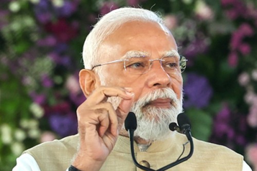 Govt focused on creating next-gen infra, empowering street vendors: PM Modi