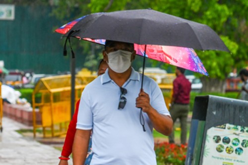 Delhi-NCR wakes up to rain, dust storm; heat eases as mercury drops