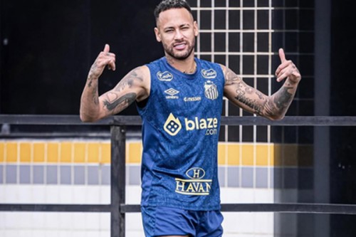 Neymar eyes return after thigh injury