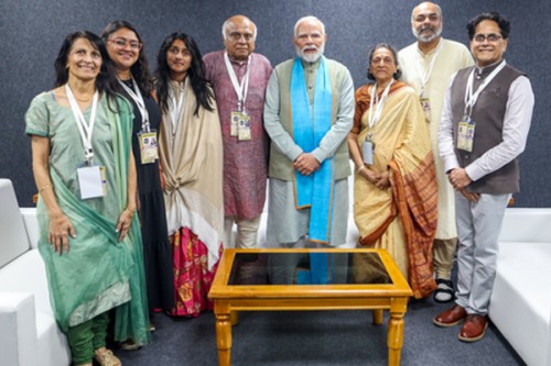 PM Modi, Sardar Patel's family pay tributes to India's 'Iron Man' on 150th birth anniv