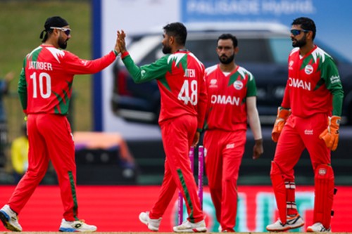 T20 WC: Oman opt to bowl against Ireland in do or die Group B clash