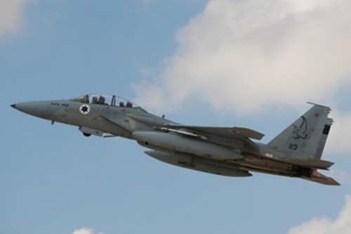 US rescues missing fighter jet pilot in Iran, confirms Trump