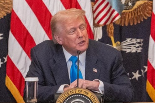 Trump moves to shut asylum 'loophole': US media