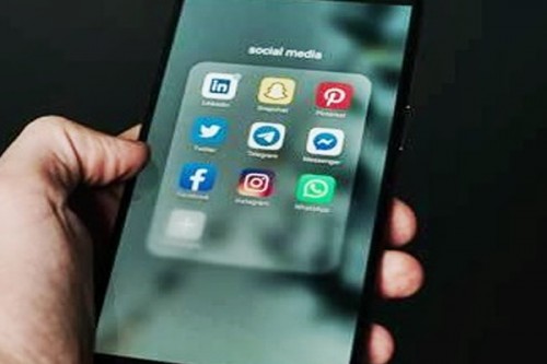 Reddit files High Court challenge against Australia's under-16 social media ban