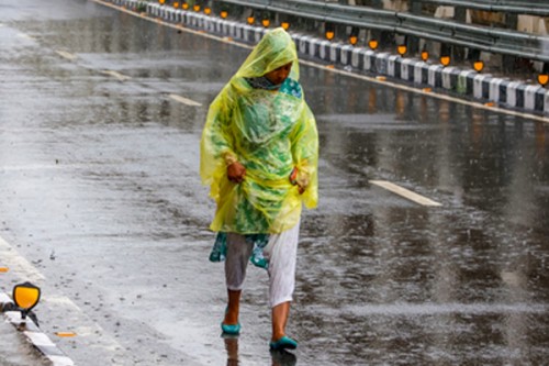 IMD forecasts heavy rain in parts of TN, Puducherry today