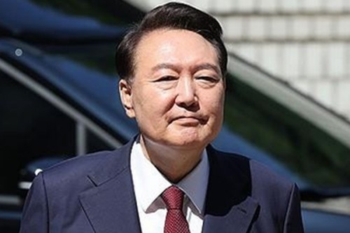 South Korea: Ex-President Yoon to appear at special counsel's office Saturday