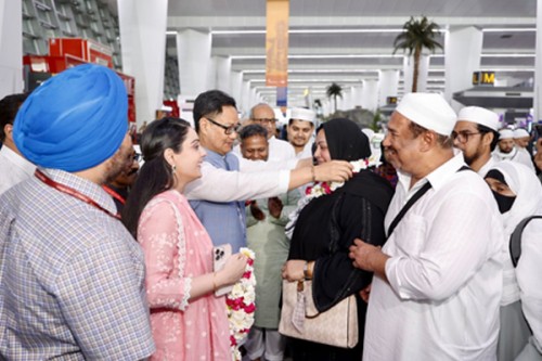 Indian Haj mission deploys assisting teams for pilgrims' Mina journey