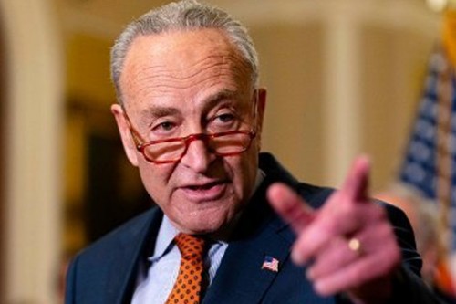 US Senators seeks $130 billion tariff refund from Trump