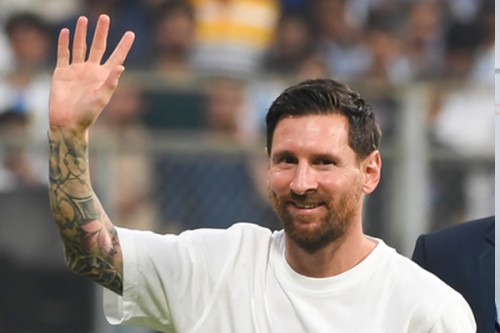 Messi lands in Delhi for final stop of his G.O.A.T Tour