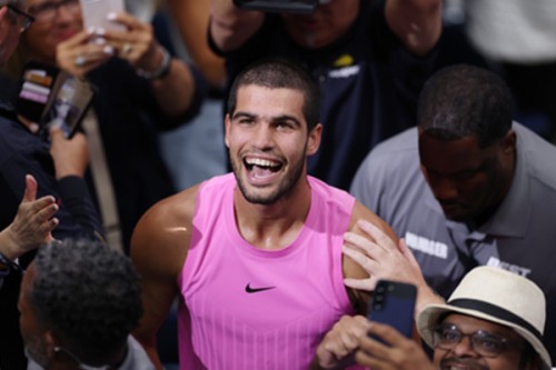 Alcaraz takes commanding lead in year-end No. 1 race