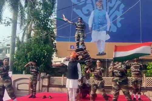 Vadodara gears up for grand welcome for PM Modi