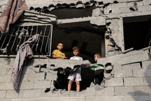 UN humanitarians warn last lifelines collapsing in Gaza