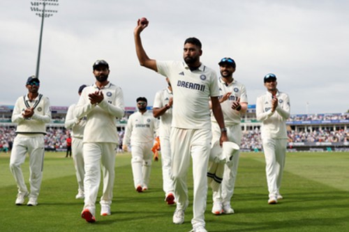 2nd Test: India's lead goes past 200 after Siraj picks 6-70 despite Smith-Brook fightback 