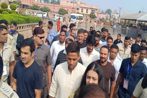 Captain SKY, coach Gambhir and others visit Shri Jagannath Temple ahead of first T20I