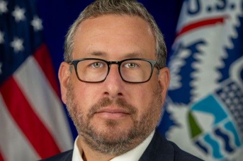 US Senator flags H-1B abuse, raising questions for Indian tech talent