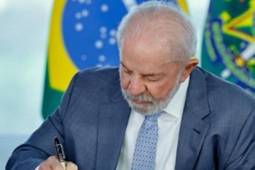 Brazil to challenge US tariffs at WTO, mulls relief package