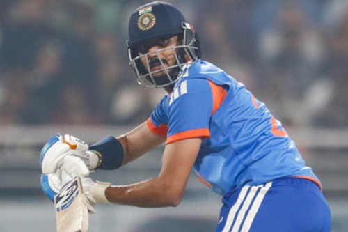 Batting at No. 3 was not an ideal position for Axar: Bangar