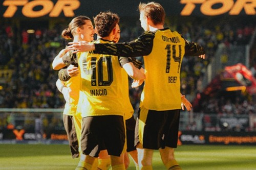 Dortmund turns landmark fixture into Champions League ticket