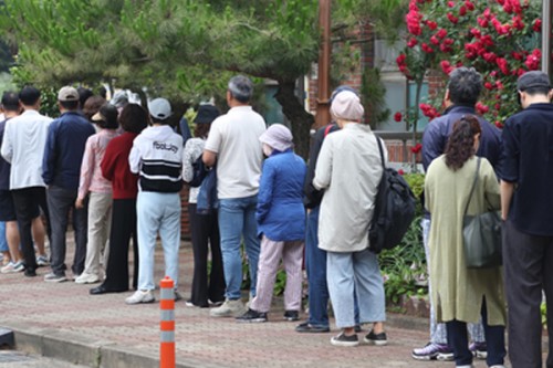 South Koreans vote for new President in martial law aftermath
