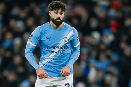 Man City defender to undergo surgery for tibial fracture in his right leg