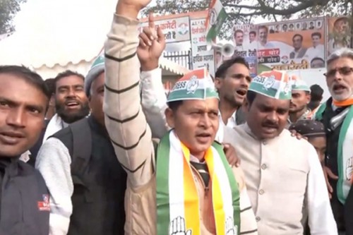 Congress workers raise derogatory slogans against PM Modi during 'vote chori' protest in Delhi