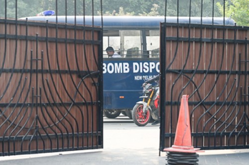 Delhi Secretariat receives bomb threat mail; search on