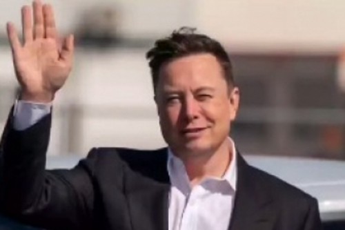 Elon Musk alleges Apple favours OpenAI over xAi, threatens legal action