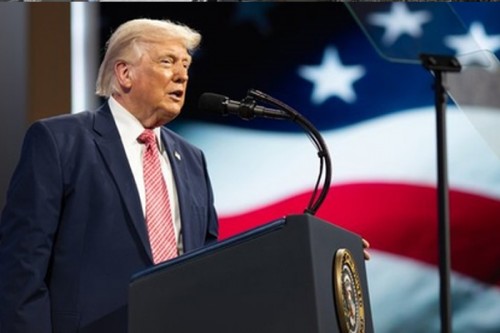 Trump ties Iran action to market resilience