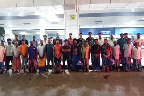 30 Indian fishermen repatriated from Sri Lanka, return journey underway