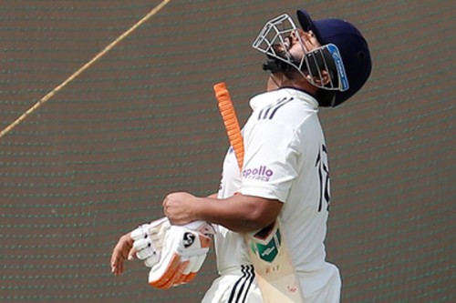 Rishabh Pant retires hurt after taking multiple blows vs South Africa A