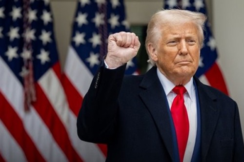 Trump's tariffs threat over Greenland sparks EU pushback