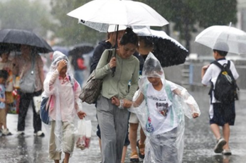 Typhoon Kajiki approaches south China island province