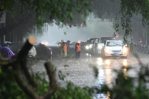Typhoon Matmo leaves eight dead in Vietnam