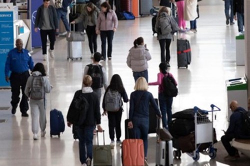 Thousands of US flights delayed as government shutdown strains airports